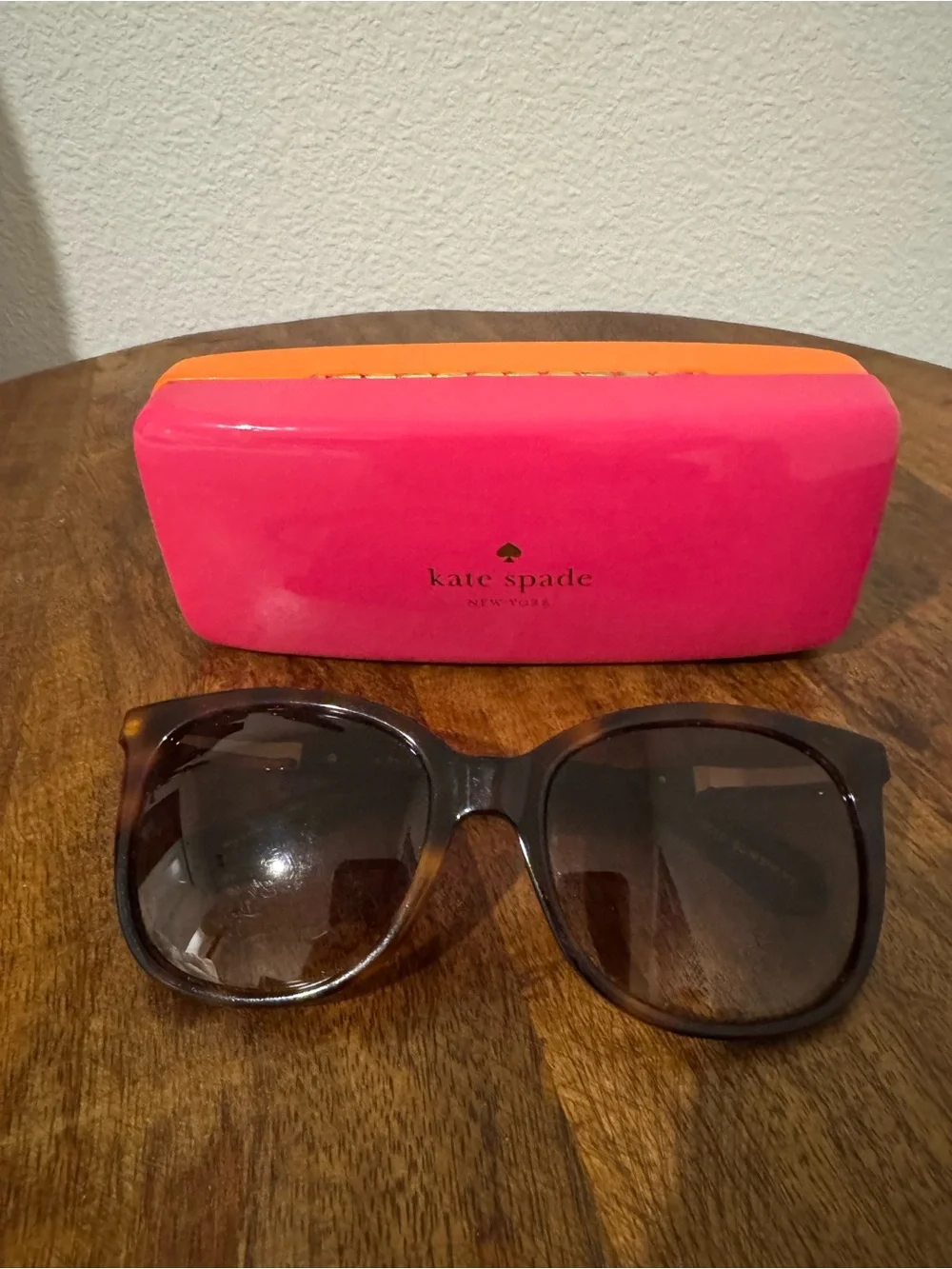 Kate Spade Sunglasses  with Pink and Orange Case